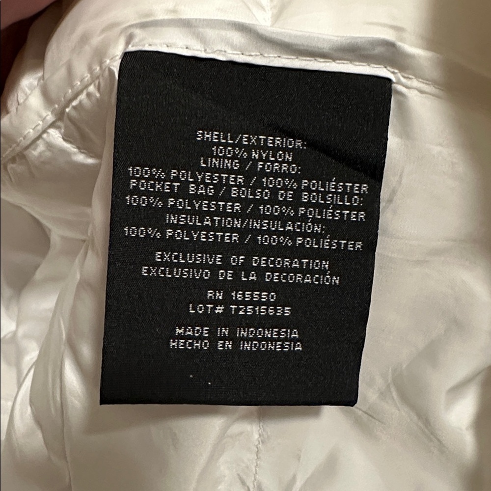 NWT 32 Degrees Lightweight Packable Vest Size Medium - Picture 5 of 7